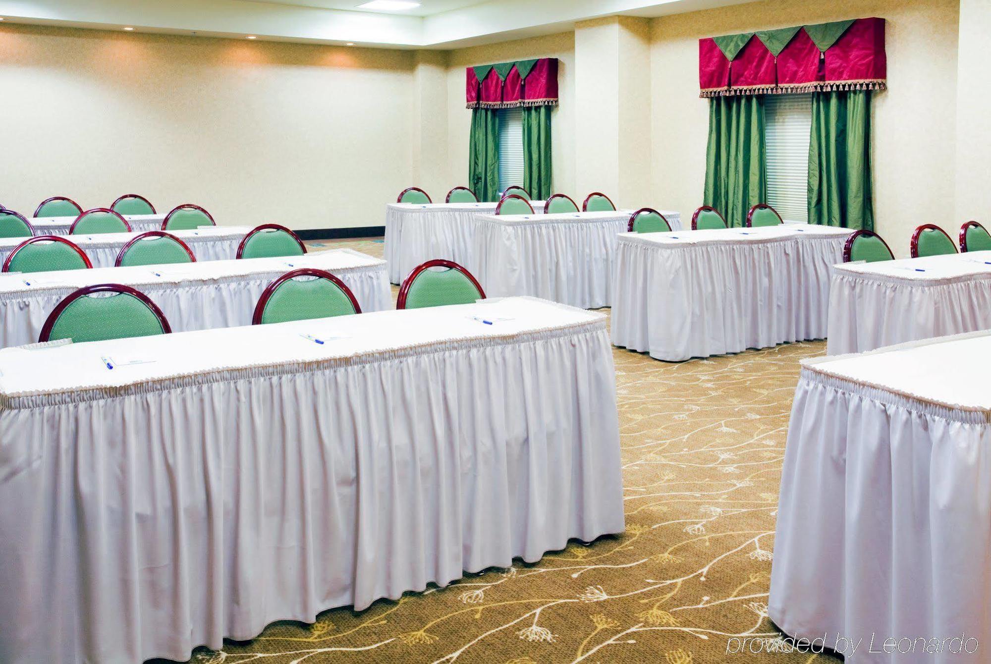 Holiday Inn Express Arrowood By Ihg Charlotte Exterior foto