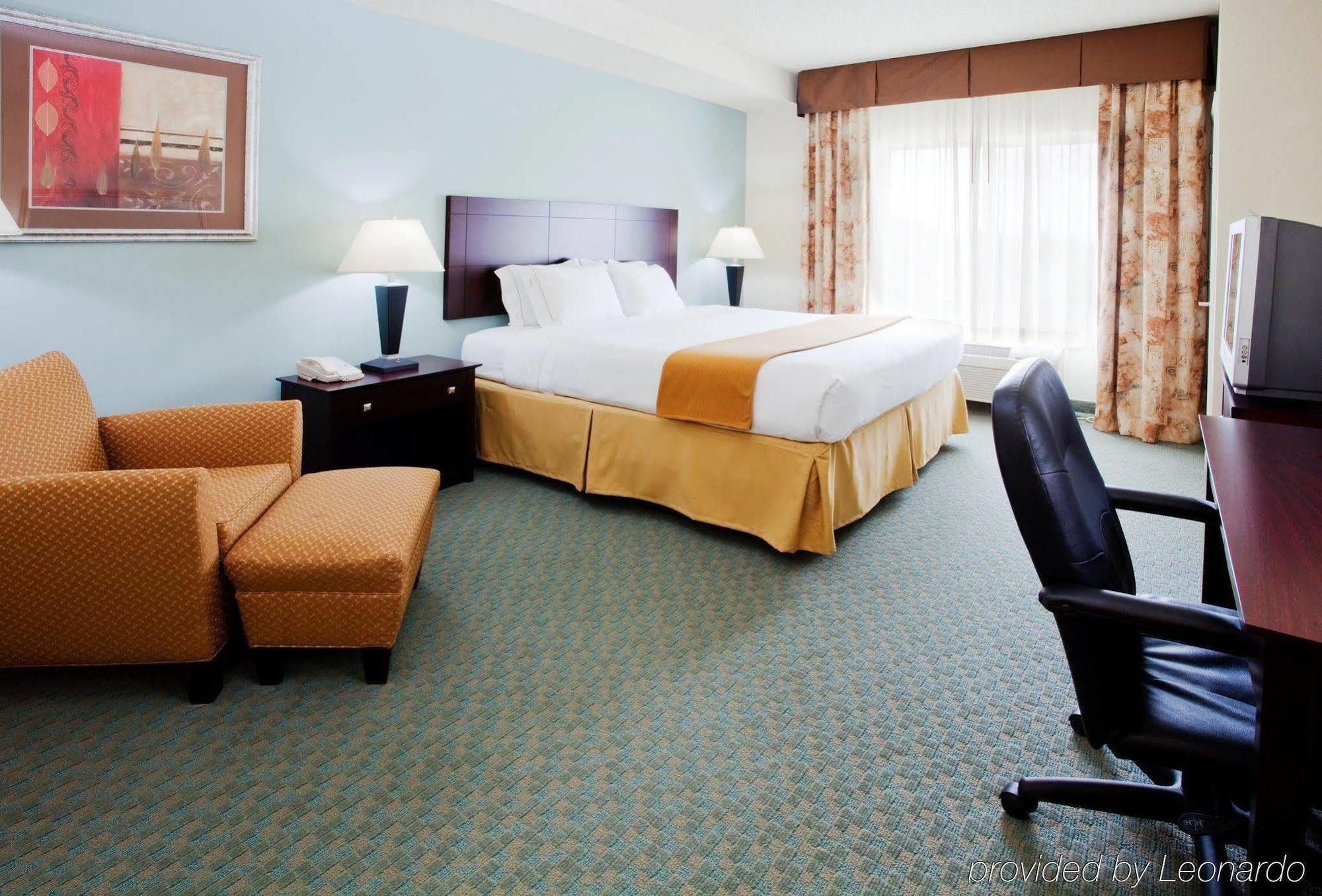 Holiday Inn Express Arrowood By Ihg Charlotte Exterior foto